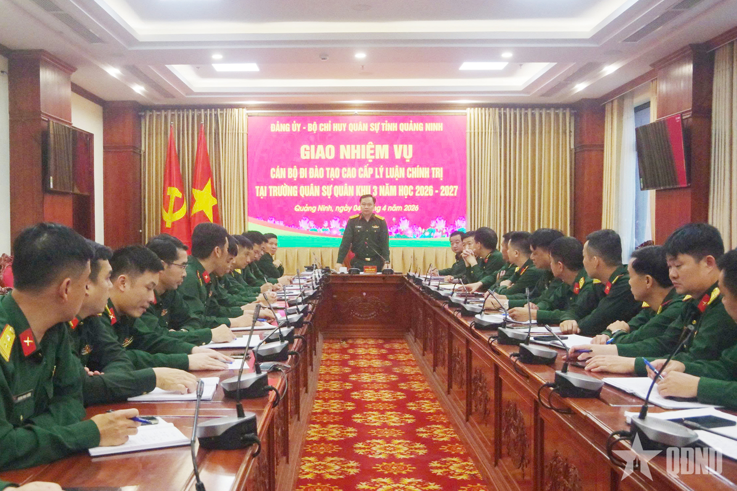 Quảng Ninh: Giao nhiệm vụ học Cao cấp lý luận chính trị cho Chỉ huy trưởng Ban CHQS cấp xã